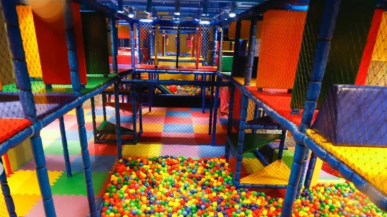 YouPlay encerra atividades no Salvador Shopping e gera reação entre pais em Salvador YouPlay encerra atividades no Salvador Shopping e gera reação entre pais em Salvador