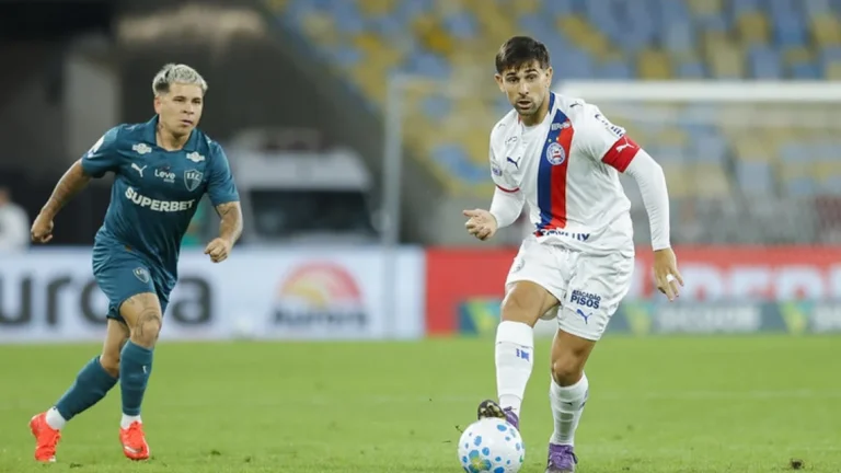 Ronaldo Brilha e Bahia Segura Empate Crucial contra Fluminense no Maracanã Ronaldo Brilha e Bahia Segura Empate Crucial contra Fluminense no Maracanã