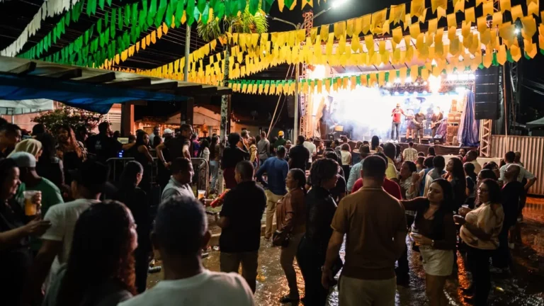 Muniz Ferreira e a Tradição Viva do São João: Cultura, Fogueira e Quadrilhas em 2024 Muniz Ferreira e a Tradição Viva do São João: Cultura, Fogueira e Quadrilhas em 2024