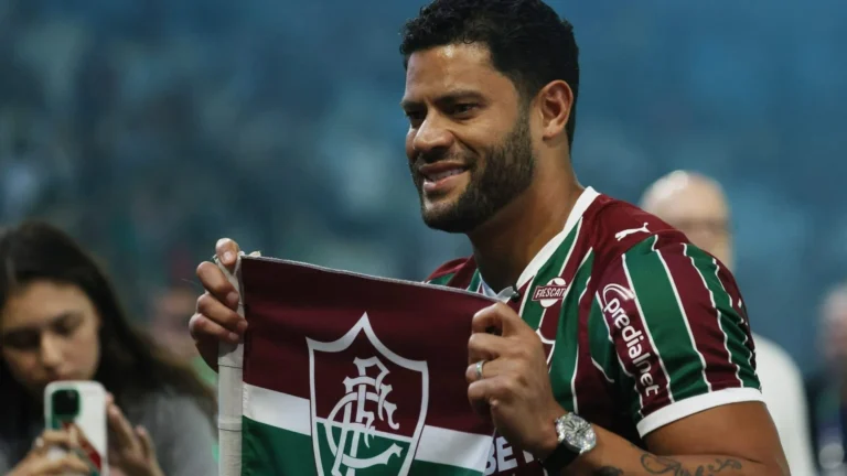 Band transmite amistoso entre Fluminense e Bahia com expectativa pelo atacante Hulk