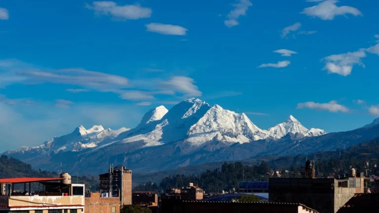 Escalada no Huascarán: Por que o perigo está aumentando para alpinistas?
