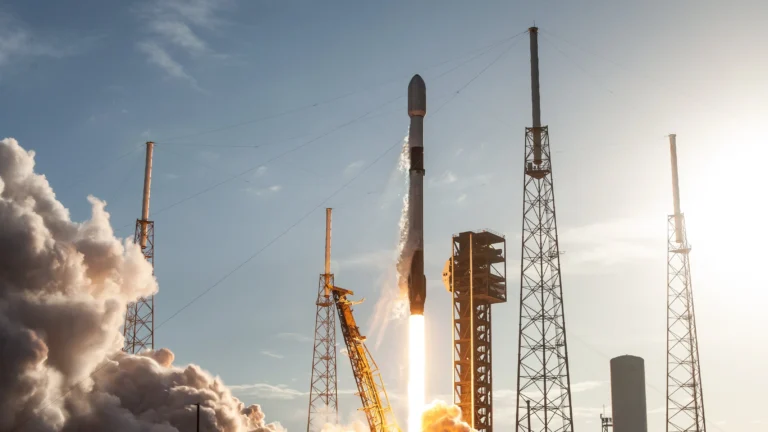 SpaceX realiza novo teste da Starship com satélites Starlink e ajustes técnicos SpaceX realiza novo teste da Starship com satélites Starlink e ajustes técnicos